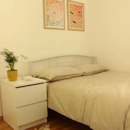 Apartament Cozy & Pet-Friendly Retreat Skopje Zewnętrze zdjęcie